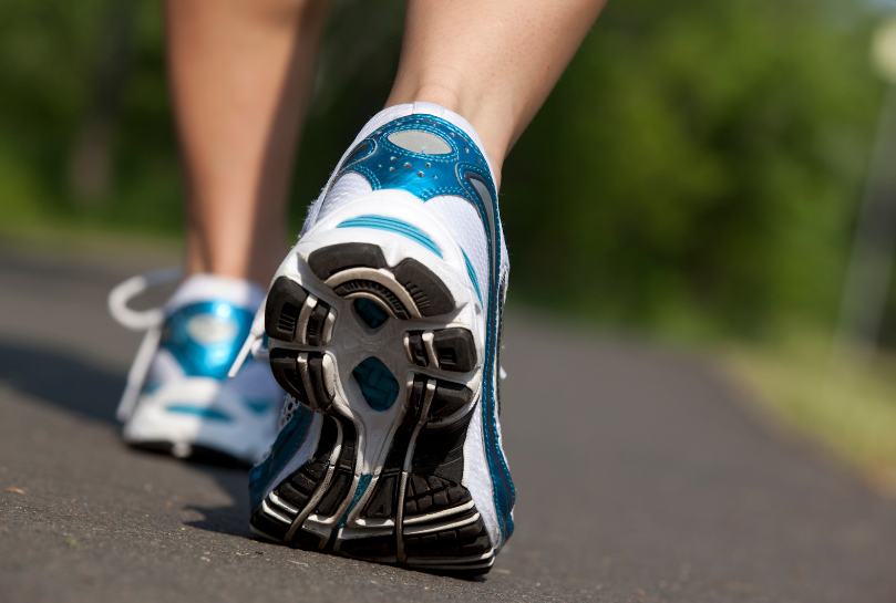 Dr. Stacie Grossfeld of Orthopaedic Specialists in Louisville, KY explains 5 reasons that walking is good for knee joints.